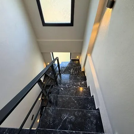 Geen Grapes Apartment *